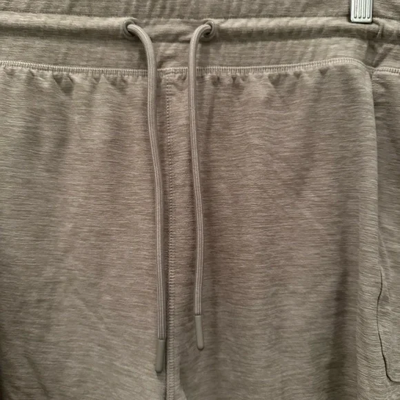 MTA Sport Gray Women's Shorts Size 3X EUC - Picture 3 of 9